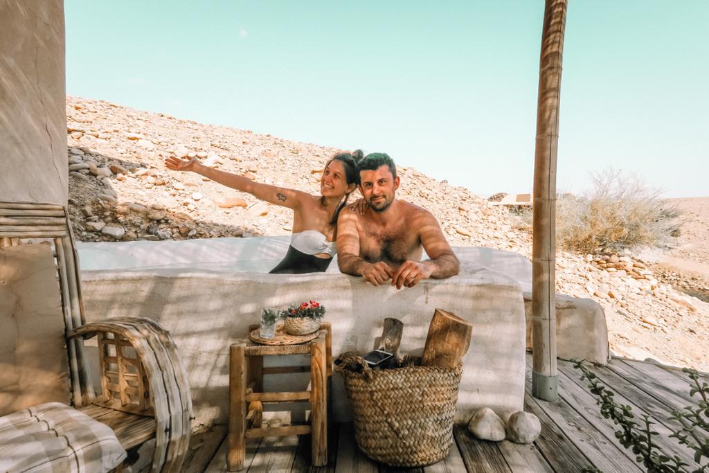 זו שעובד יחד, יוצרי תוכן